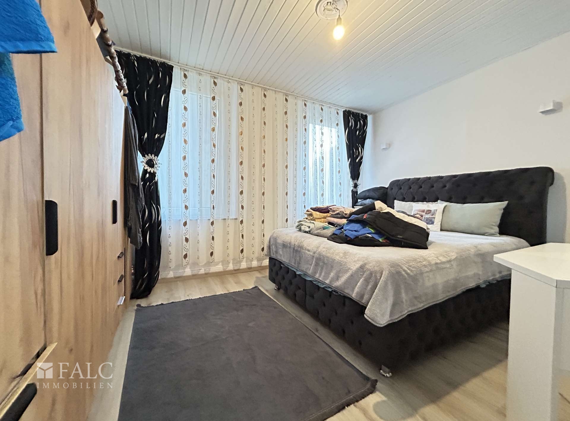 1. OG vorn Schlafzimmer